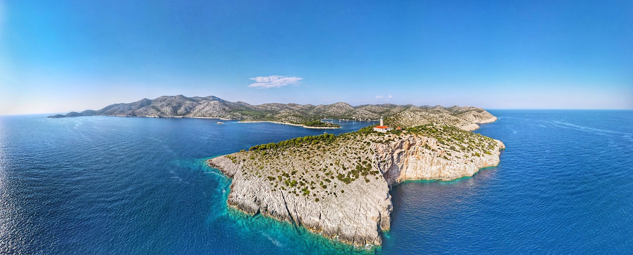 Charter Yachting in Croatia: The Ultimate Guide to Exploring the Adriatic Sea