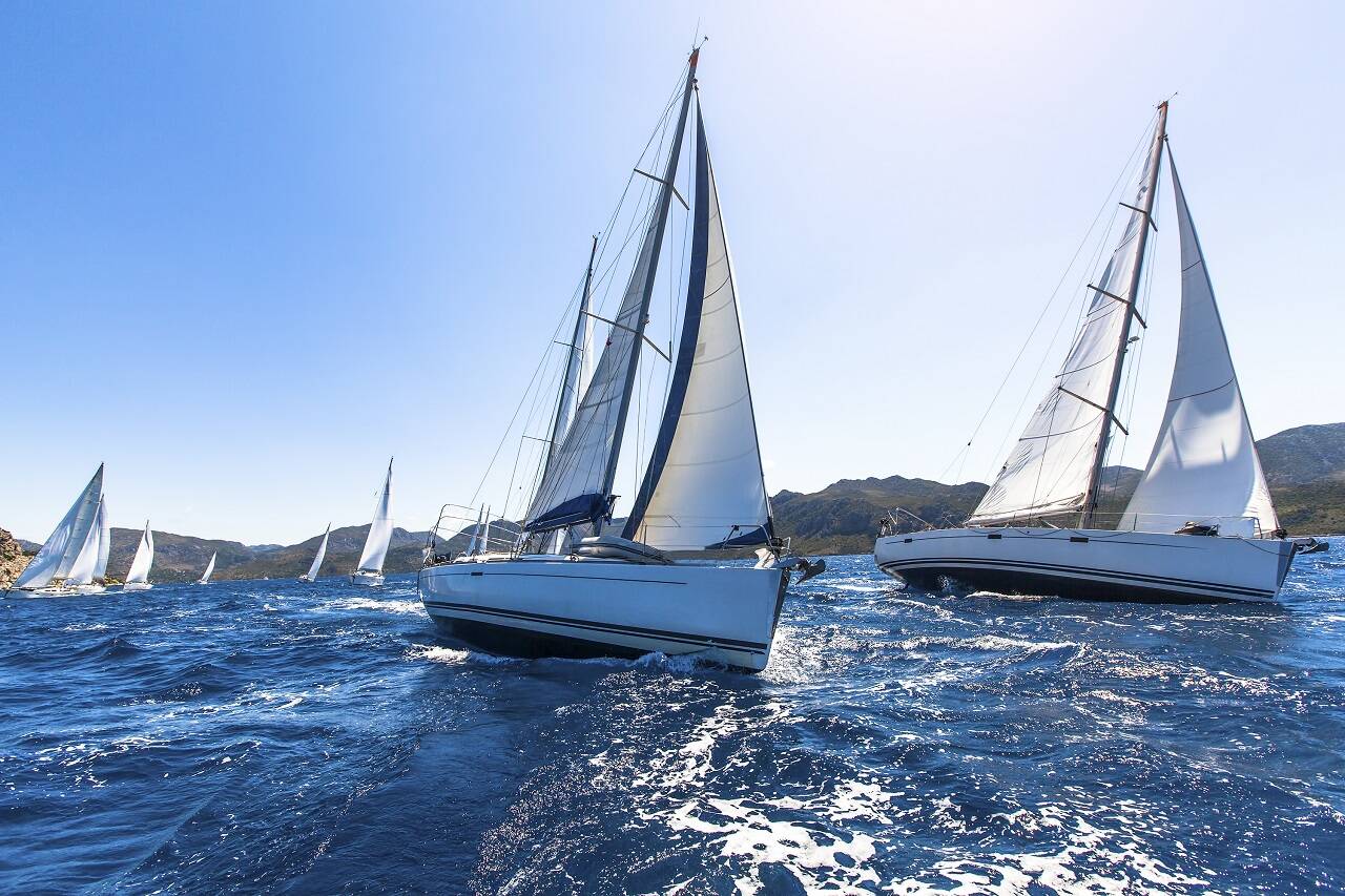 Sailing though winds in Croatia with Bruneko Yacht Charter Zadar