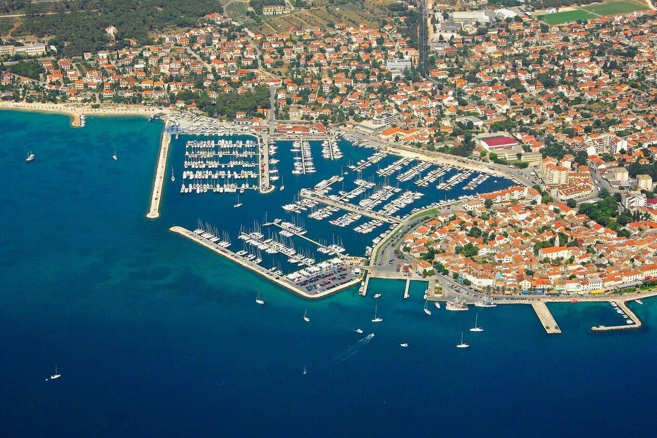 Marina Kornati combines modern amenities with natural beauty, making it a favorite among sailors and tourists alike.